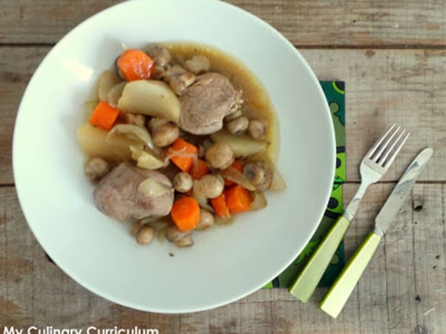 Filet mignon de porc aux navets, carottes et champignons