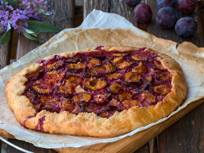 Tarte rustique aux quetsches à la crème d'amande