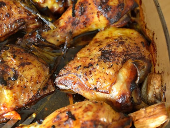 Poulet rôti, sauce huître et oignons de printemps