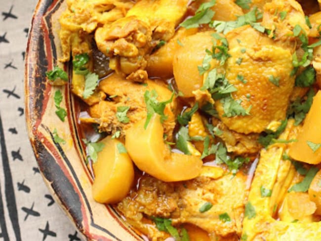 Curry indien de poulet 'Kalia' aux navets