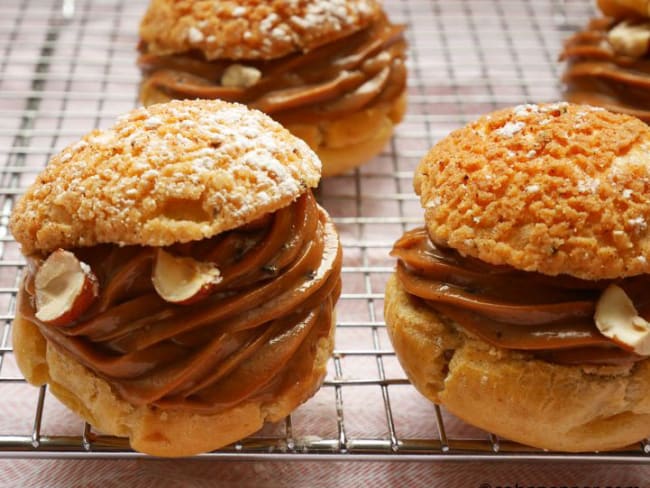 Choux pralinés, confit de citron et chantilly mascarpone