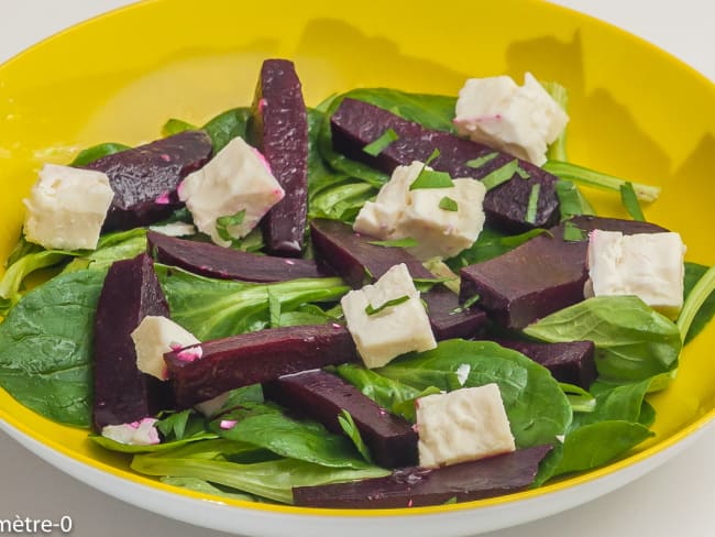 Salade de mâche, betterave et feta