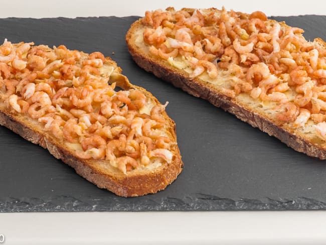 Tartines de crevettes grises