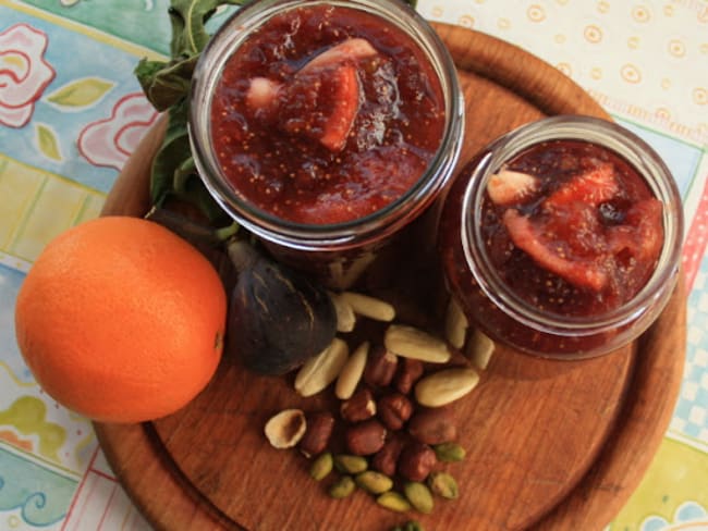 Confiture de figues, oranges et amandes