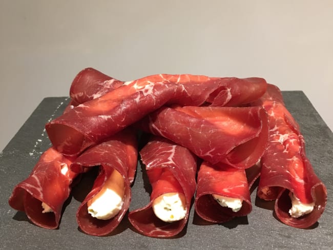 Rouleaux de bresaola au chèvre