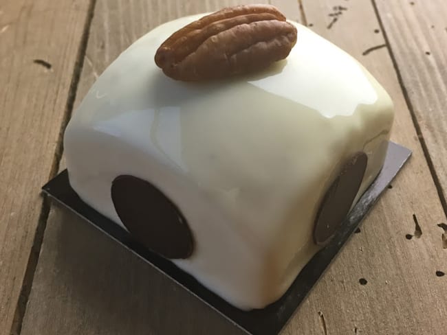 Entremets vanille, noix de pécan