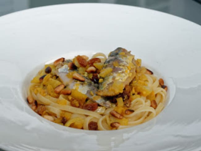 Bucatinis aux sardines (ou Spaghettis)