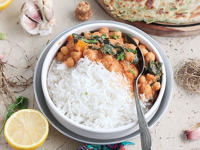 Curry de pois chiches et épinard et Paratha à la ciboule