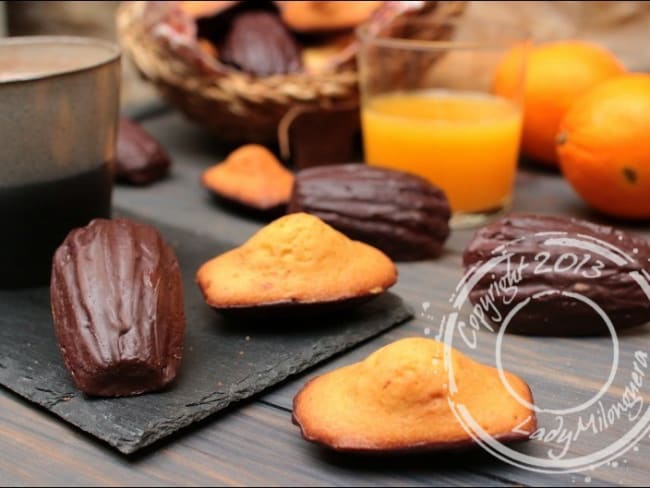 Madeleines à l’orange et leur coque en chocolat