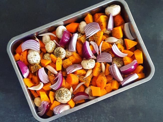 « Ratatouille » d’hiver aux légumes rôtis (carottes, champignons, butternut...)