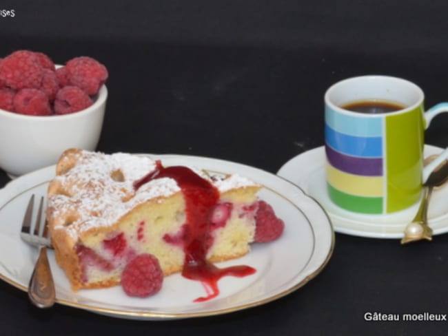 Gâteau moelleux aux framboises