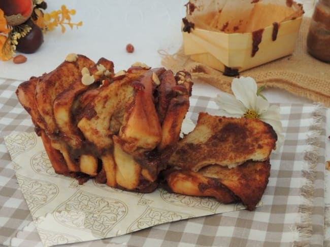 Brioche à effeuiller caramel et cacahuète : gourmand !