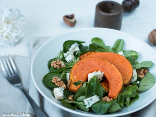 Salade mâche, courge et noix