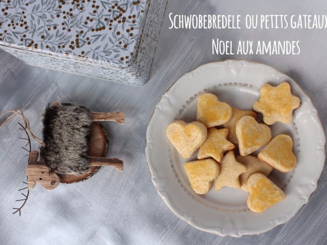 Schwobebredele ou petits gâteaux de Noël aux amandes