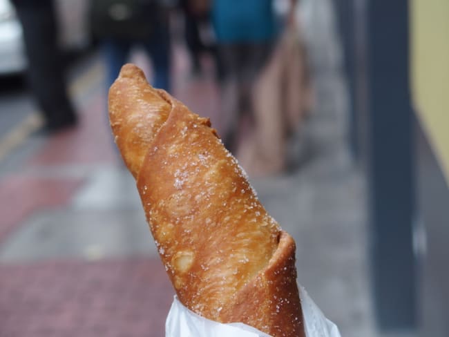 Churros péruviens garnis de confiture de lait