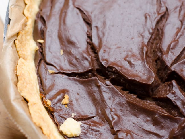 Flan au chocolat sur pâte sablée à l'amande