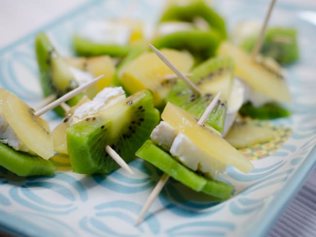 Bouchées au camembert et aux 2 kiwis