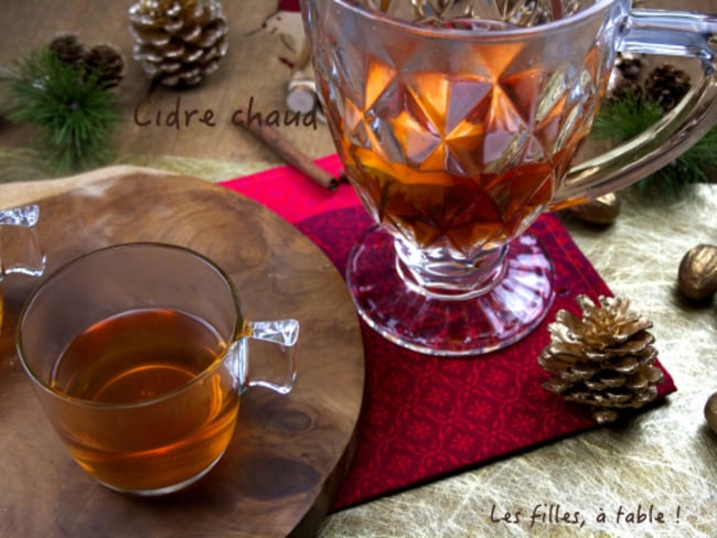 Cidre chaud au rhum et aux épices