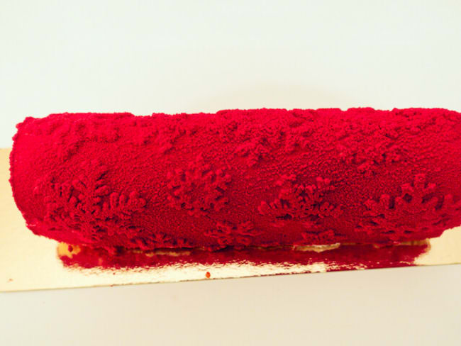 Bûche amandes framboises façon Christophe Felder