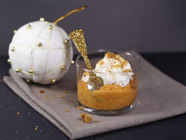 Mousse de carottes et chantilly au pain d'épices pour les fêtes