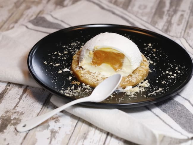 Boules de neige à l'abricot et au chocolat blanc