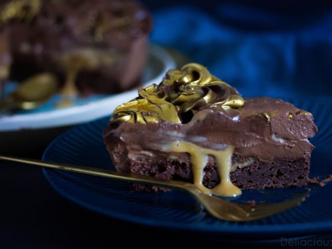 Entremets chocolat, caramel salé et noix de pécan