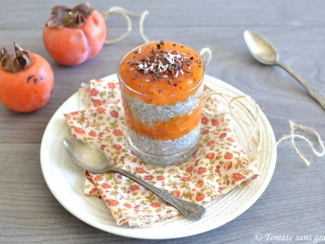 Chia pudding au lait de coco et kaki