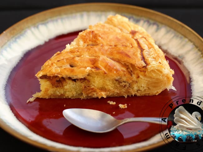 Galette des rois noix de coco et Kinder Bueno