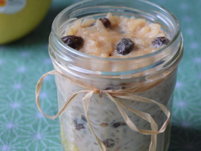 Riz au lait sur compotée de pomme