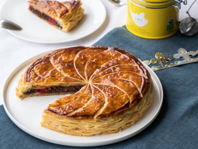 Galette des Rois frangipane au chocolat et framboises pour fêter les Rois