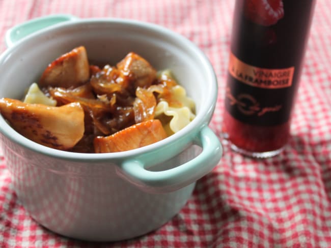 Poulet et oignons caramélisés au vinaigre de framboise