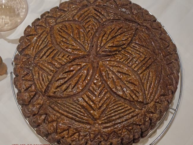 Galette chocolat et frangipane pralinée, pâte feuilletée traditionnelle de Christophe Felder