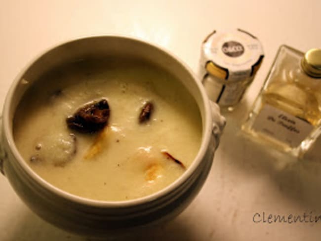 Velouté de topinambours aux truffes