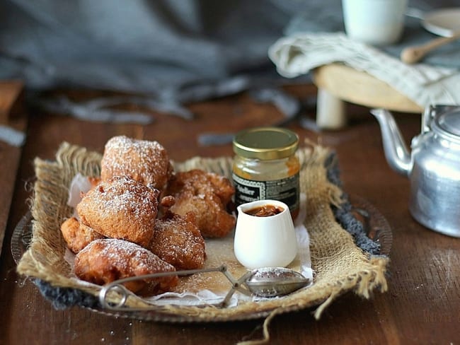 Petits beignets de carnaval aux pommes