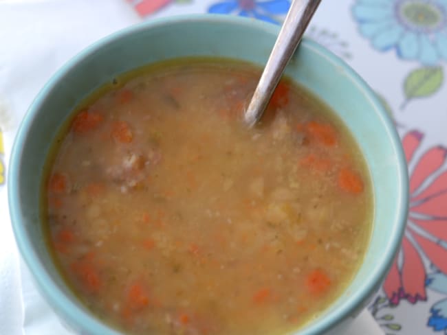 Soupe aux pois québécoise - recette traditionnelle