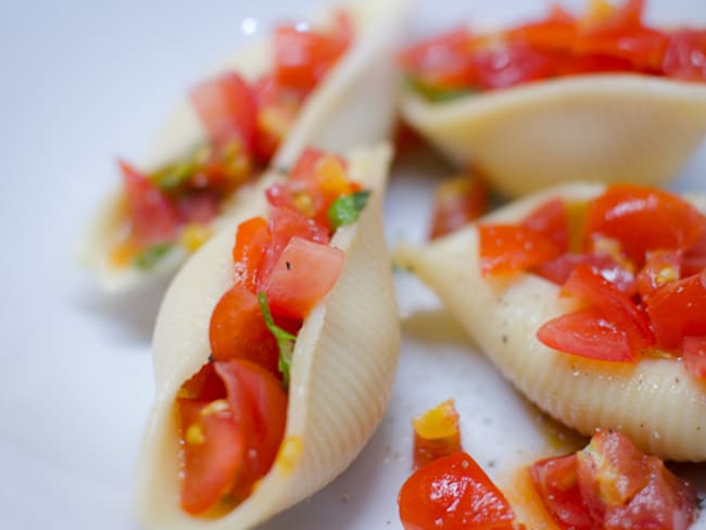 Conchiglioni aux tomates cerises et au basilic