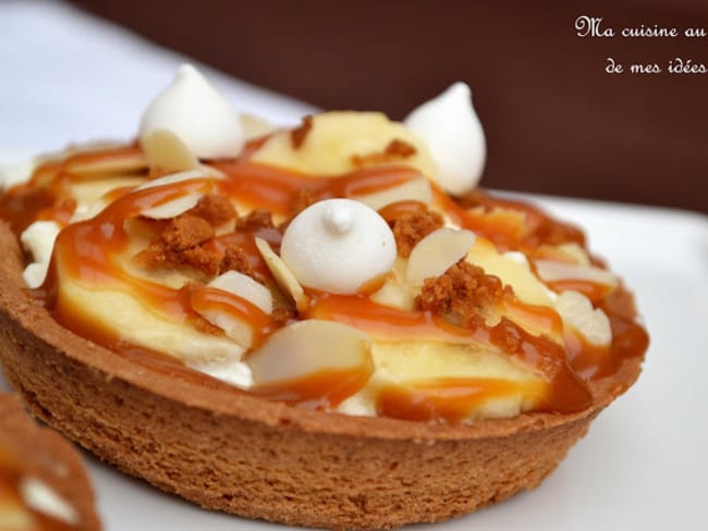 Tartelettes spéculoos à la banane et au caramel beurre salé