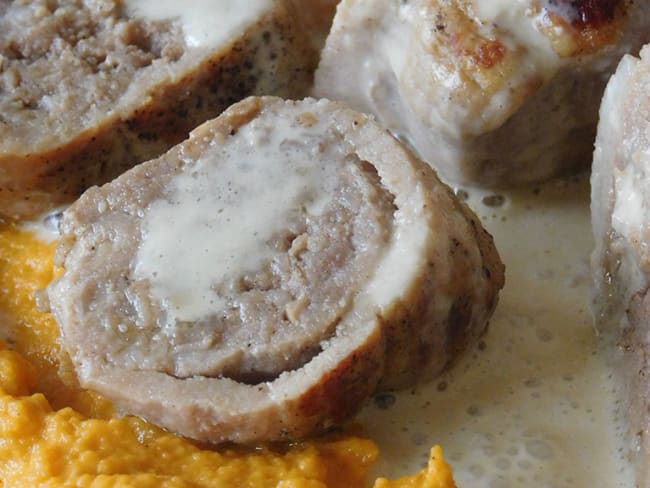 Paupiettes de veau, purée de carottes, écume de raifort