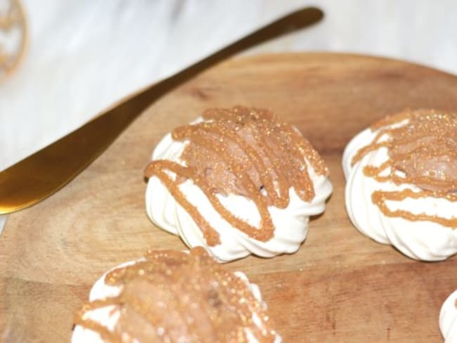 Mini pavlova – Crème de marron, chocolat au lait et fève tonka