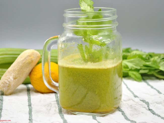 Jus pomme verte céleri citron jaune