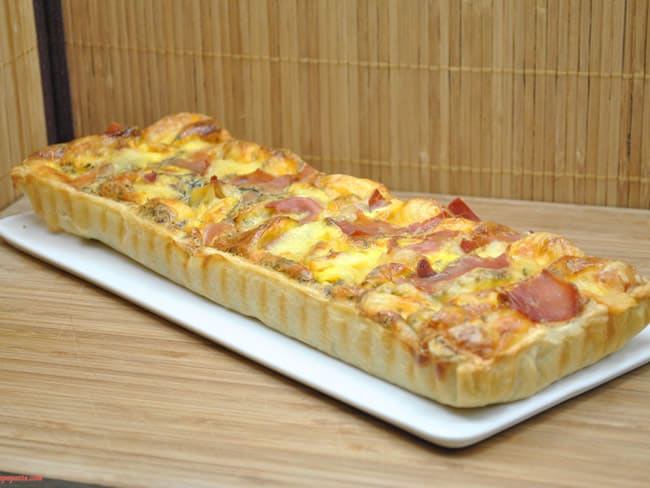 Tarte aux pommes de terre, comté et jambon