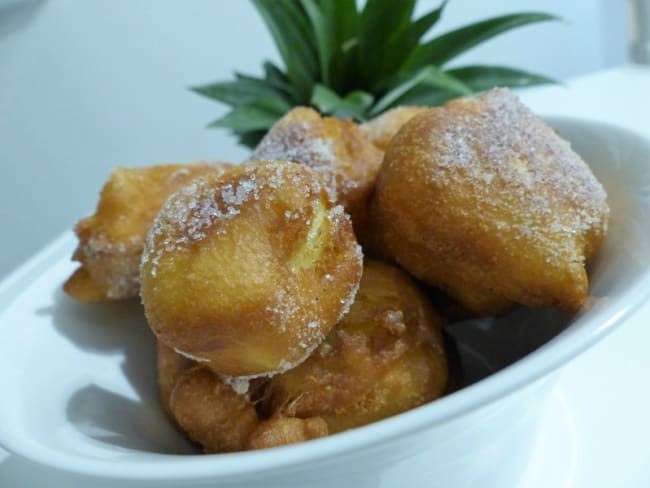 Beignets d'ananas pour Mardi Gras