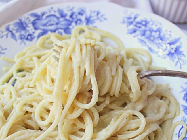 Spaghetti sauce alfredo au chou-fleur (vegan)