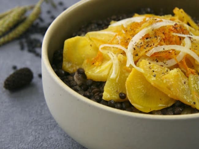 Salade de lentilles tiède et rutabaga confit au gingembre