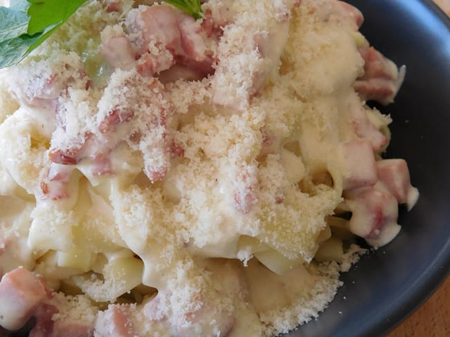 Sauce carbonara