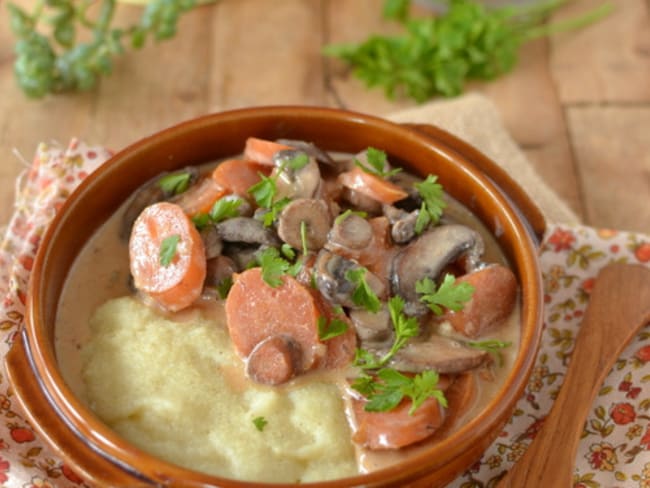 Polenta crémeuse, carottes et champignons fumés