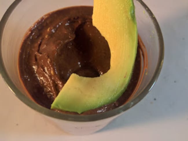 Pudding d’avocat au chocolat et moka