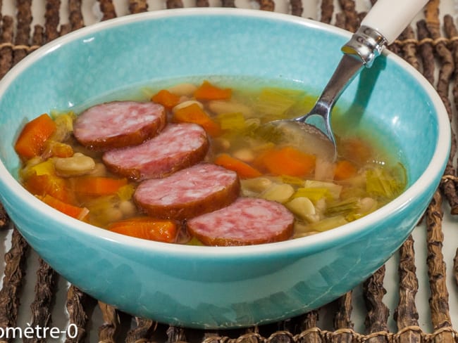 Soupe de flageolets à la saucisse de Morteau