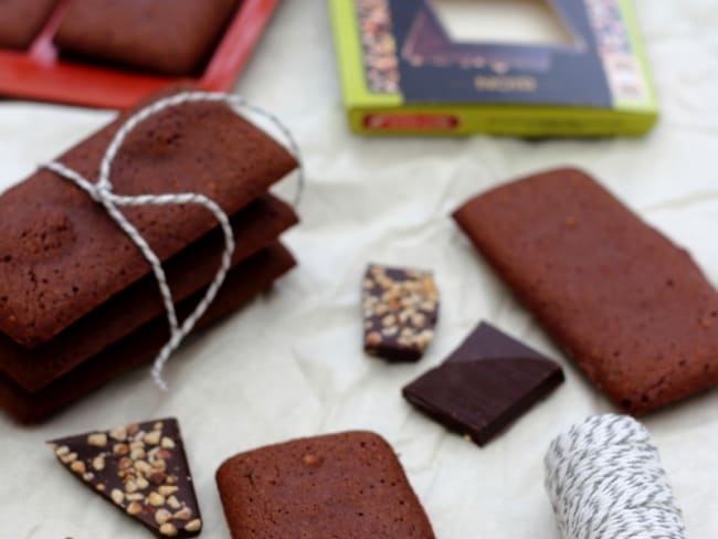 Financiers au chocolat et éclats de noisettes et amandes caramélisées