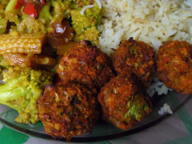 Boulettes végétales de brocoli ou romanesco aux amandes